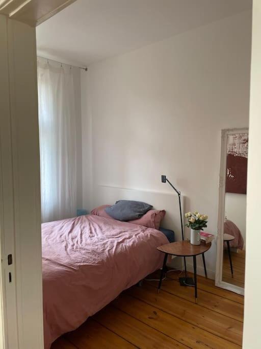 Wunderschoene, Grosszuegige Altbauwohnung In Mitte Appartement Berlijn