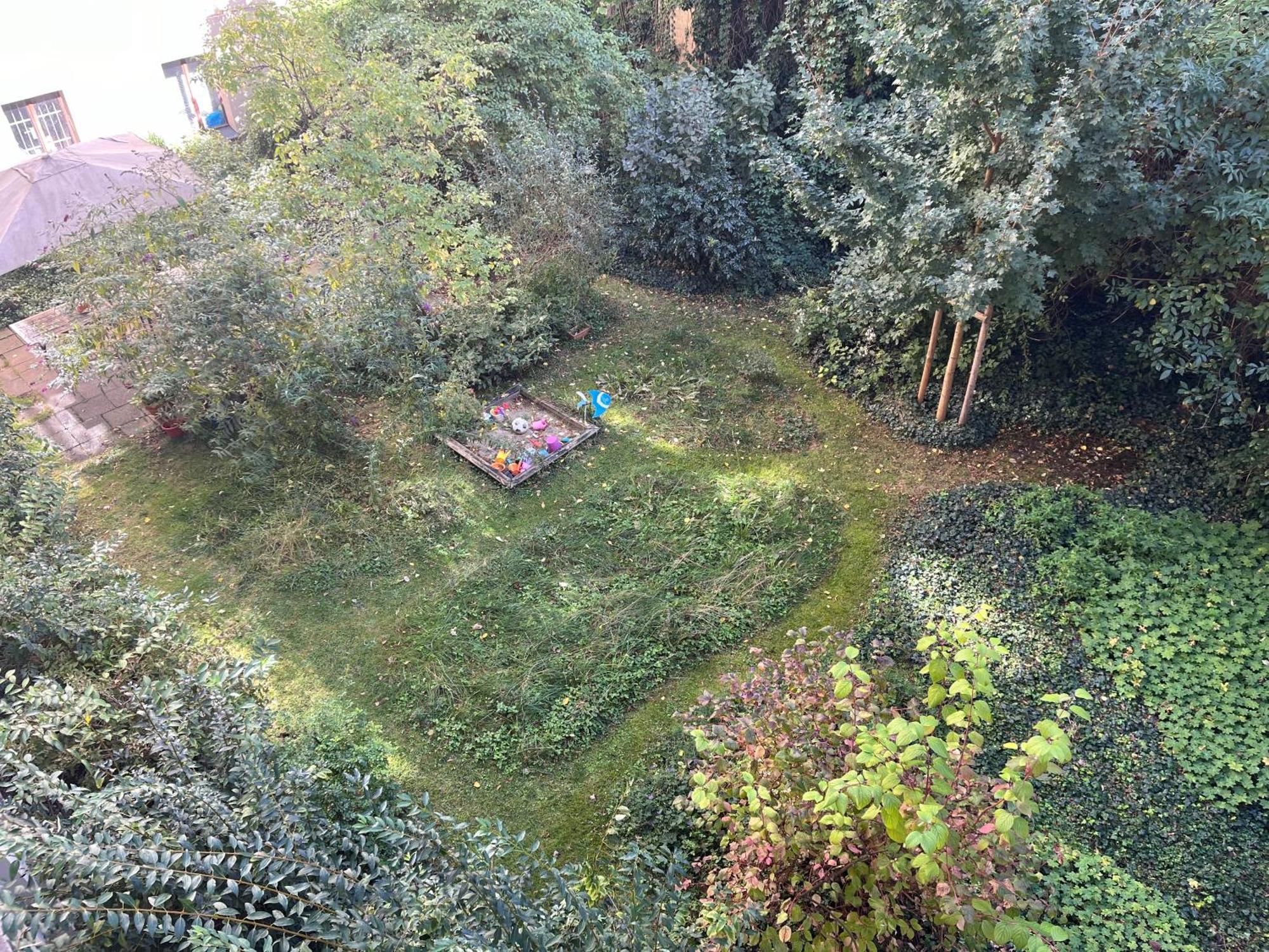 Wunderschoene, Grosszuegige Altbauwohnung In Mitte Berlijn